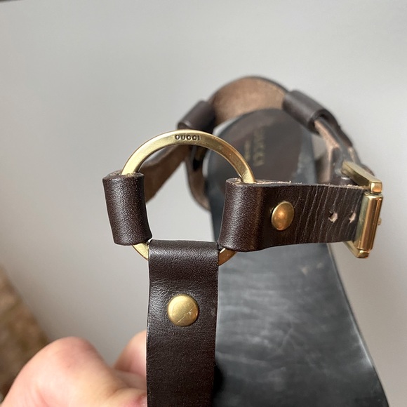 VINTAGE GUCCI! Dark brown bridle strap leather. Golden hardware & heels. - Picture 14 of 14